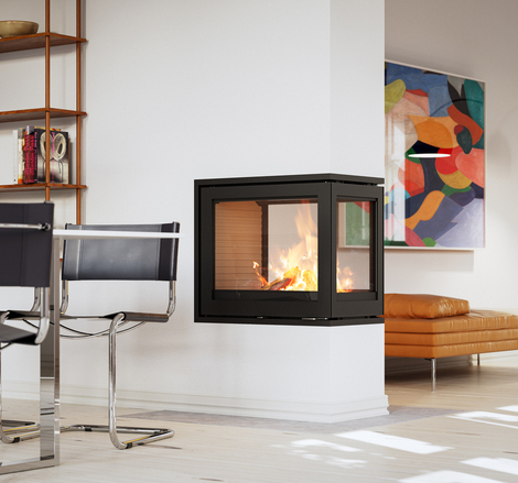 Inserto per caminetto R-600 RD in un soggiorno moderno con divano in pelle e design